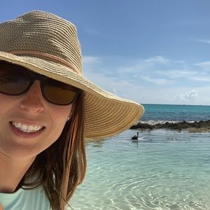 Meet your Posher, Brooke